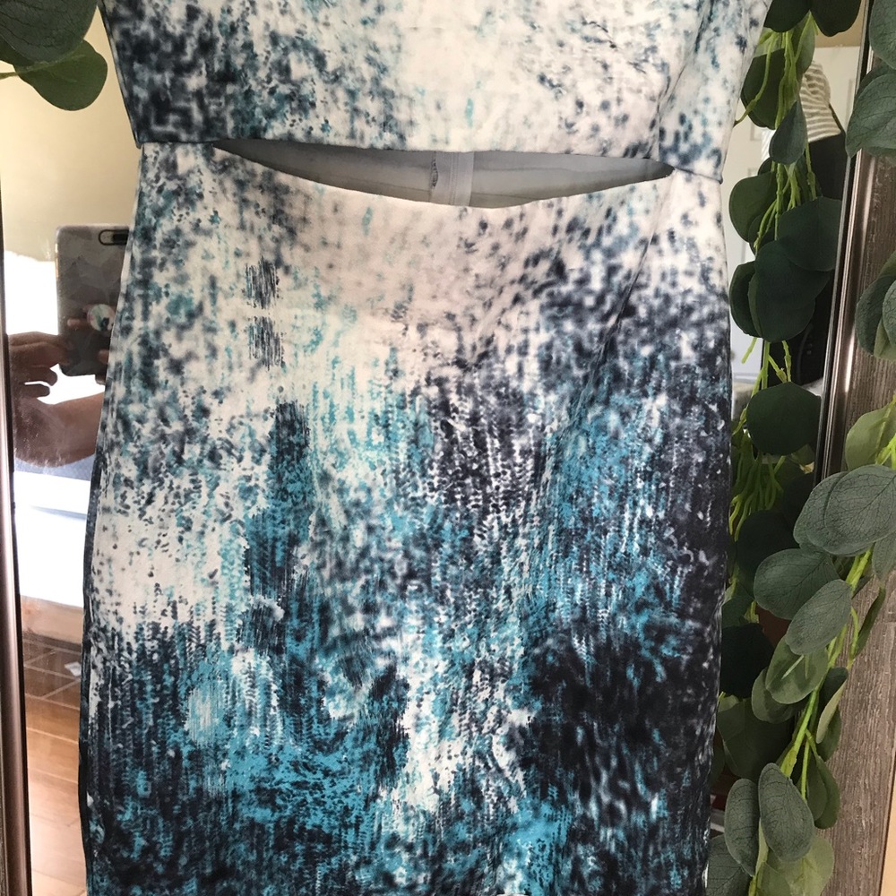 Tobi dress - Picture 3 of 5
